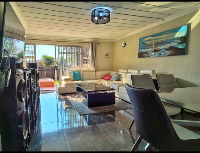 2 BEDROOM DUPLEX FOR SALE IN BLACKHEATH
